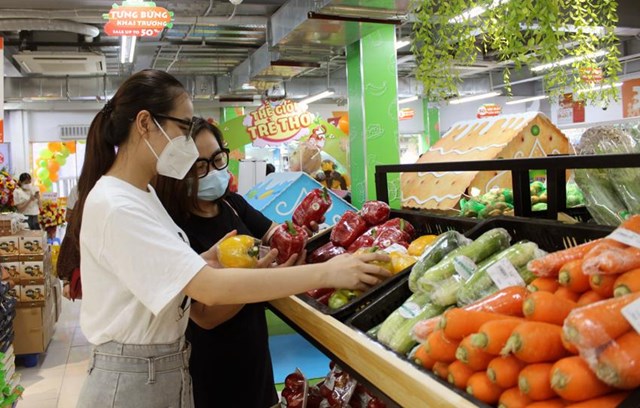 Nhiều địa phương đ&atilde; l&ecirc;n kế hoạch sản xuất h&agrave;ng ho&aacute; tết, c&acirc;n đối chi ph&iacute;, nhằm đảm bảo kh&ocirc;ng c&oacute; biến động gi&aacute; cả tr&ecirc;n thị trường - Ảnh minh họa.