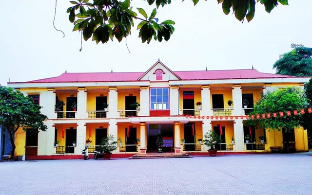 Trụ sở Đảng ủy, HĐND, UBND, Ủy ban MTTQ xã Thạch Đồng.