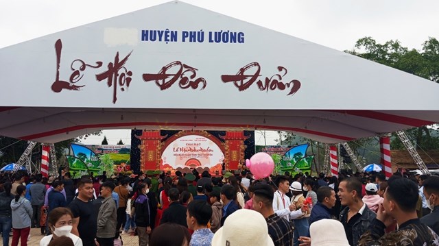 Toàn cảnh Lễ Hội Đền Đuổm xuân Giáp Thìn, Huyện Phú Lương (Thái Nguyên).