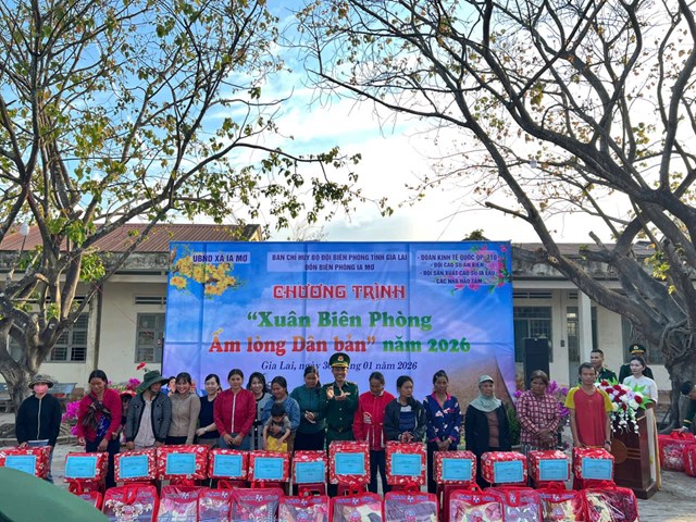 Chương tr&igrave;nh Xu&acirc;n Bi&ecirc;n ph&ograve;ng - Ấm l&ograve;ng d&acirc;n bản tại Đồn Bi&ecirc;n ph&ograve;ng Ia Mơ - Ban chỉ huy BĐBP tỉnh Gia Lai