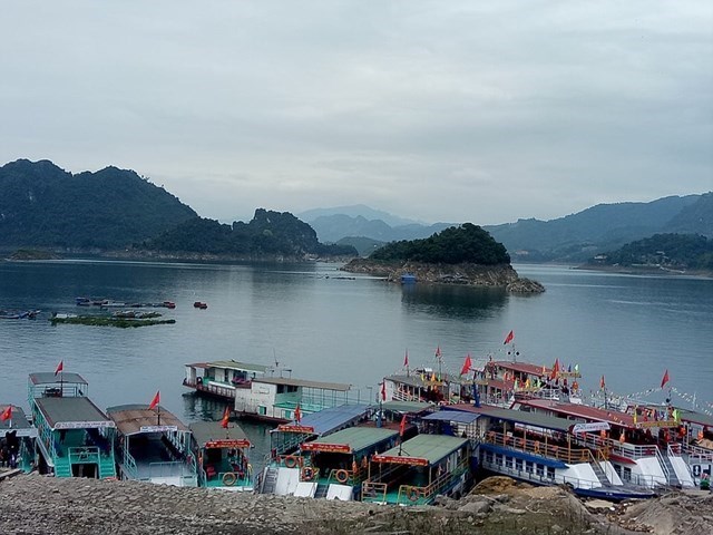 Lễ Hội Đền Bờ nét đẹp tâm linh trong lòng du khách
