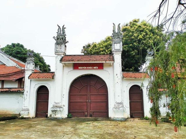 Nhà tưởng niệm thi sĩ Tản Đà Nguyễn Khắc Hiếu tại Sơn Đà.