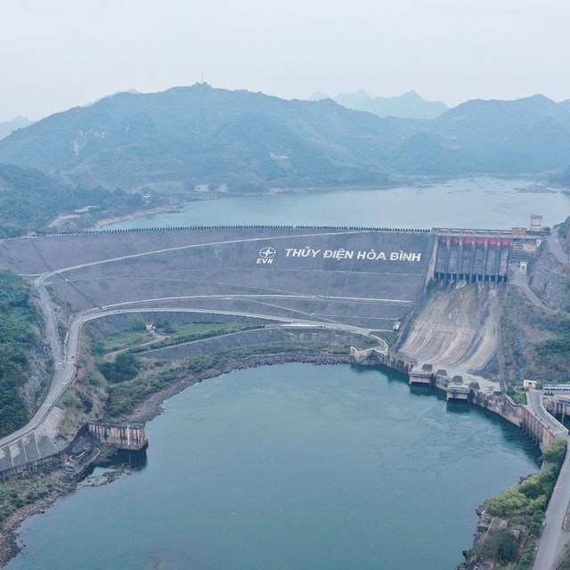 Thủy điện H&ograve;a B&igrave;nh.