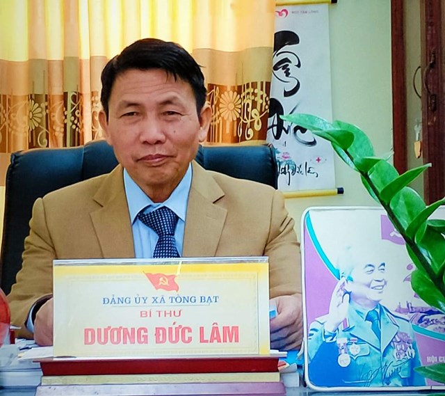 Ông Dương Đức Lâm, Bí thư Đảng ủy, Chủ tịch HĐND xã Tòng Bạt.
