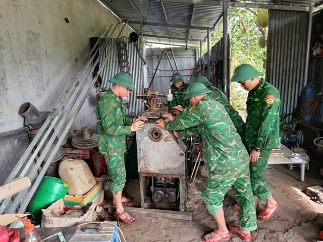 Thắt chặt nghĩa tình quân dân, vững chắc phên dậu Tổ quốc - Ảnh 7