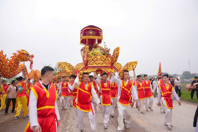 Lễ hội cổ truyền làng Mạn Xuyên, tỉnh Hưng Yên: Lan tỏa giá trị văn hóa, kết nối cộng đồng - Ảnh 3
