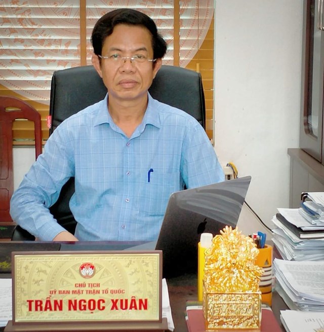 Ông Trần Ngọc Xuân, Chủ tịch ủy ban MTTQ xã Bảo Yên. 