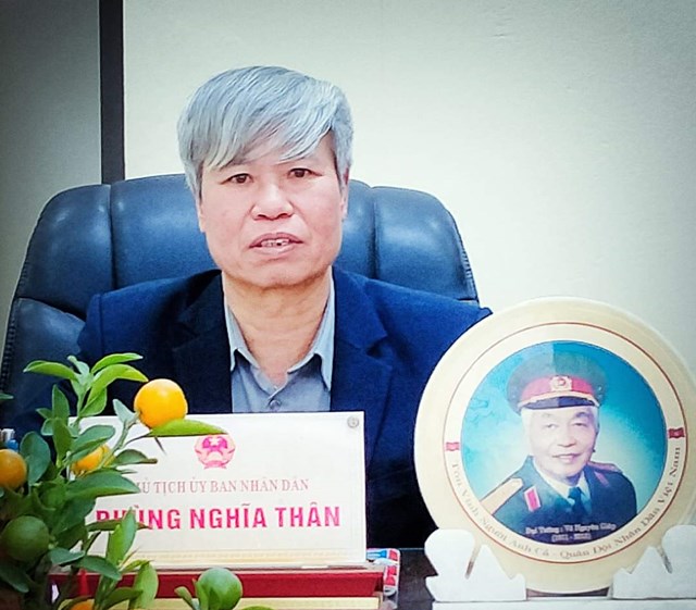 Ông Phùng Nghĩa Thân, Phó Bí thư Đảng ủy, Chủ tịch UBND xã Phú Sơn.  