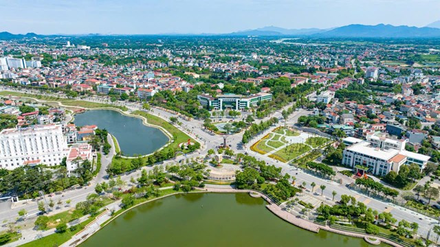 Tỉnh Ph&uacute; Thọ lu&ocirc;n đồng h&agrave;nh, hỗ trợ doanh nghiệp ngay từ giai đoạn chuẩn bị dự &aacute;n, khẳng định vị thế điểm đến đầu tư hấp dẫn, tin cậy.