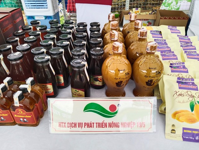 Hợp t&#225;c x&#227; Dịch vụ ph&#225;t triển N&#244;ng nghiệp 19-5: Ti&#234;n phong trong ph&#225;t triển n&#244;ng nghiệp địa phương. - Ảnh 1