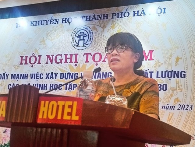 Bà Hà Thị Kim Nhung, Chủ tịch Hội khuyến học Quận Đống Đa.