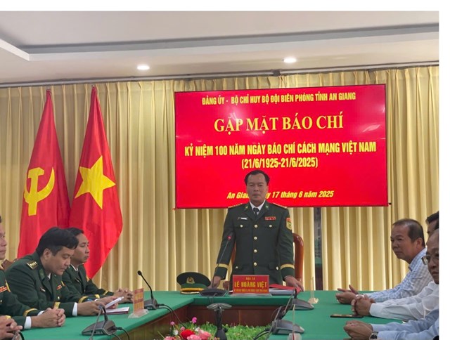 Bộ đội Bi&#234;n ph&#242;ng An Giang: 49 năm vững v&#224;ng nơi ph&#234;n dậu Tổ quốc - Ảnh 2