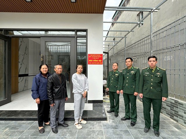 Vững biên cương, thông thương hàng hóa nơi biên mậu tỉnh Lào Cai - Ảnh 6