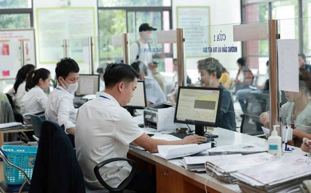 H&#242;a B&#236;nh: Ch&#237;nh quyền cấp x&#227; từng bước hiện đại, th&#250;c đẩy ph&#225;t triển kinh tế v&#224; ng&#224;nh h&#224;ng đồ uống địa phương - Ảnh 1