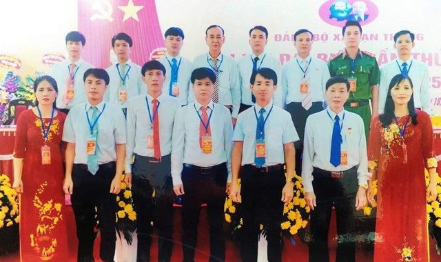 Tập thể BCH Đảng bộ xã Vạn Thắng nhiệm kỳ 2020-2025.