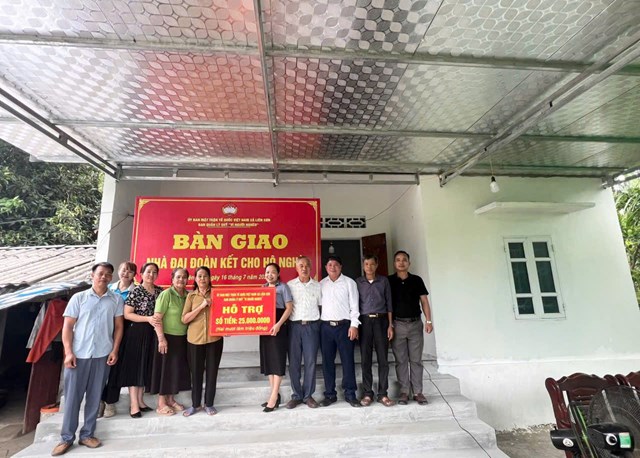 Những m&aacute;i ấm được trao đi h&ocirc;m nay ch&iacute;nh l&agrave; những hạt giống của niềm tin v&agrave; hy vọng. Khi người ngh&egrave;o c&oacute; nơi ở an to&agrave;n, họ sẽ c&oacute; th&ecirc;m động lực để lao động, sản xuất, từng bước vươn l&ecirc;n bằng ch&iacute;nh sức m&igrave;nh.