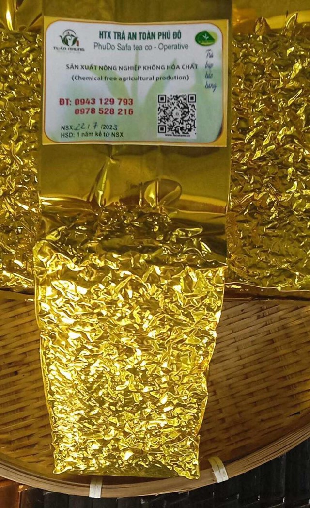 Tem đ&atilde; được cập nhật nh&atilde;n hiệu v&agrave; m&atilde; QR sản phẩm tr&agrave; Tuấn Nhung thuộc&nbsp; HTX Tr&agrave; an to&agrave;n Ph&uacute; Đ&ocirc;.