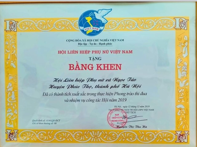 Hội LHPN xã Ngọc Tảo được Hội LHPN Việt Nam tặng Bằng khen.