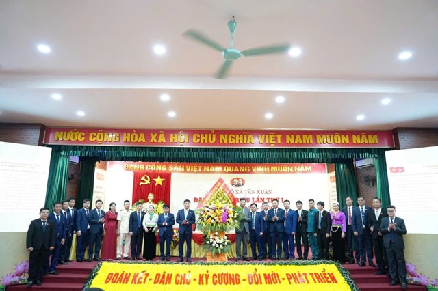 Đại hội Đảng bộ x&#227; Y&#234;n Xu&#226;n lần thứ I: Giữ hồn văn h&#243;a, x&#226;y dựng đ&#244; thị xanh - Ảnh 1