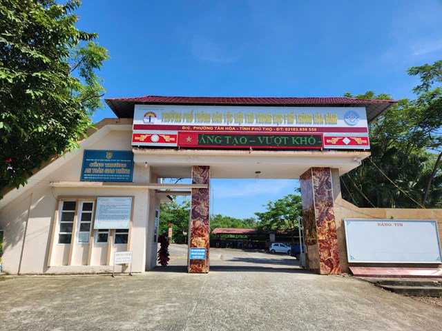 Rộn r&#224;ng tiếng trống khai trường, thắp s&#225;ng kh&#225;t vọng tương lai - Ảnh 1
