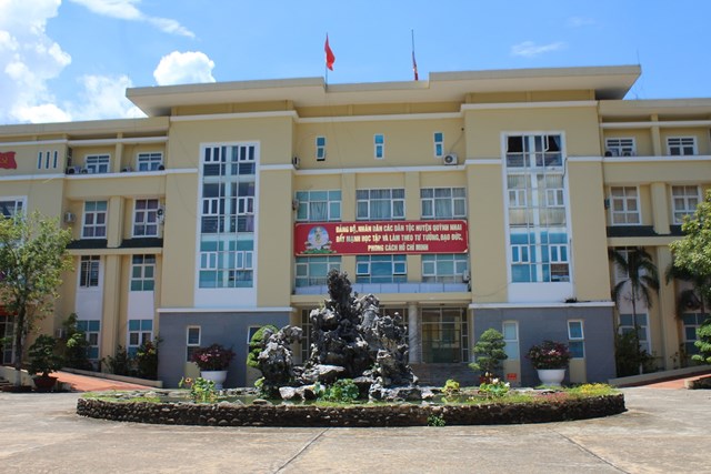 Trụ sở các cơ quan các cấp huyện Quỳnh Nhai, tỉnh Sơn La - Ảnh: Phi Long