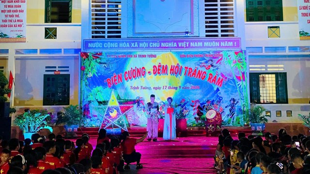 Chương tr&igrave;nh Trung thu &ldquo;Bi&ecirc;n cương - Đ&ecirc;m hội trăng rằm&rdquo; tại Trường PTDTBT Tiểu học v&agrave; THCS Cốc Mỳ.