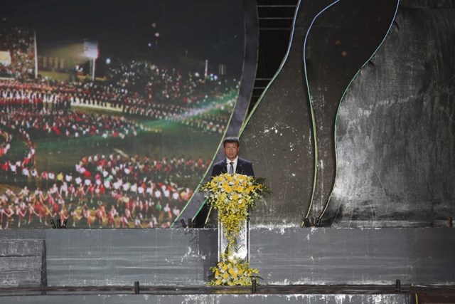 Ông Trần Huy Tuấn, Phó Bí thư Tỉnh uỷ, Chủ tịch UBND tỉnh Yên Bái phát biểu tại buổi lễ 