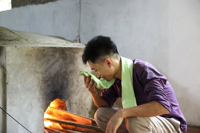Tác phẩm dự thi của Hoàng Văn Tuấn về chủ đề Nông vườn sản xuất chè an toàn Green, xóm Phú Thọ, phú Đô, Phú Lương, Thái Nguyên.