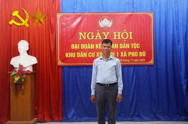 Ông Trần Văn Lệnh, Trưởng xóm Làng Vu 1, xã Phú Đô tại Ngày hội Đại đoàn kết toàn dân tộc.