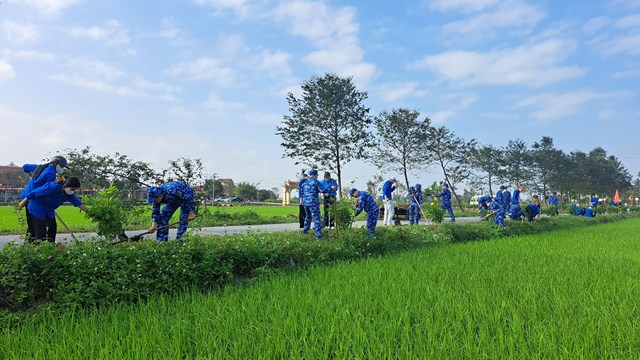 Hải đội 102, Bộ Tư lệnh V&#249;ng Cảnh s&#225;t biển 1 t&#237;ch cực hưởng ứng Tết trồng c&#226;y Xu&#226;n Gi&#225;p Th&#236;n 2024 - Ảnh 1