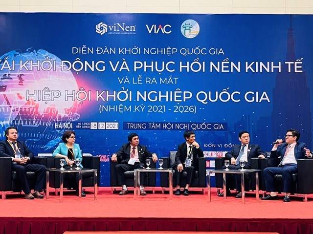 Tại Diễn đ&agrave;n khởi nghiệp quốc gia &ldquo;T&aacute;i khởi động v&agrave; phục hồi nền kinh tế&rdquo; v&agrave; Lễ ra mắt Hiệp hội khởi nghiệp quốc gia, nhiệm kỳ 2021 &ndash; 2026, PGS.TS.BS Nguyễn Đ&igrave;nh H&ograve;a đ&atilde; c&oacute; nhiều chia sẻ với to&agrave;n Hội nghị.