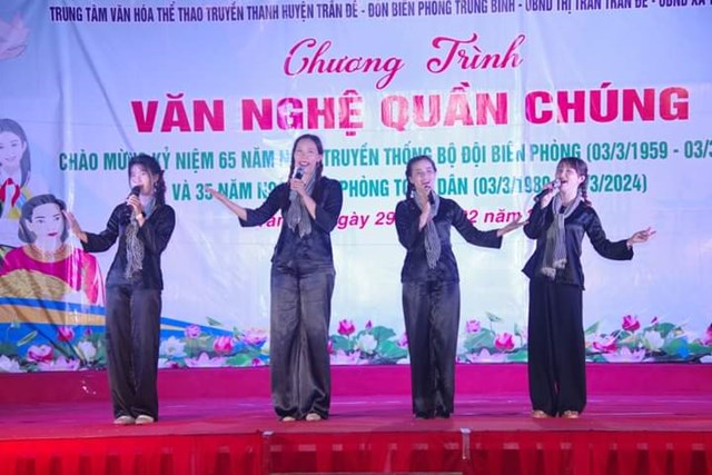 Đồn Bi&#234;n ph&#242;ng Trung B&#236;nh phối hợp tổ chức Chương tr&#236;nh văn nghệ quần ch&#250;ng phục vụ c&#225;n bộ, nh&#226;n d&#226;n khu vực bi&#234;n giới - Ảnh 2