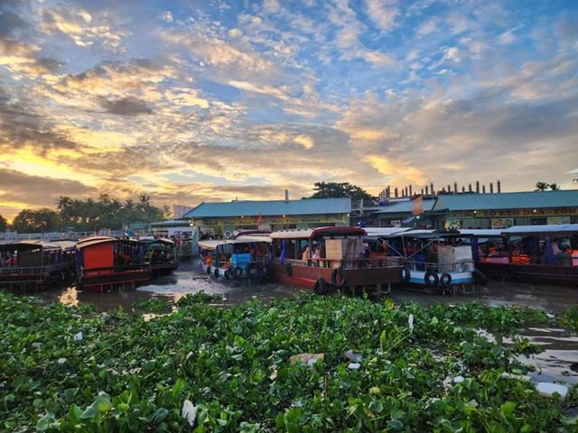 Hội nghị được diễn ra sẽ giới thiệu, quảng b&aacute; những tiềm năng, lợi thế, định hướng ph&aacute;t triển của TP Cần Thơ nhằm thu h&uacute;t c&aacute;c nguồn vốn đầu tư (ảnh Chợ nổi C&aacute;i Răng của PV Thanh Phong).