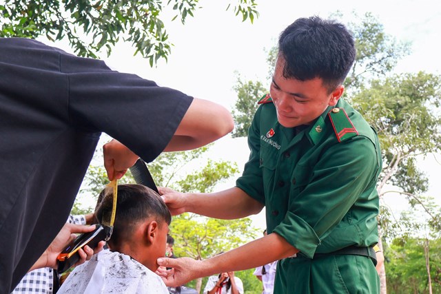 BĐBP B&#236;nh Phước: Phấn đấu đạt nhiều th&#224;nh t&#237;ch ch&#224;o mừng Ng&#224;y th&#224;nh lập Qu&#226;n đội nh&#226;n d&#226;n Việt Nam - Ảnh 17