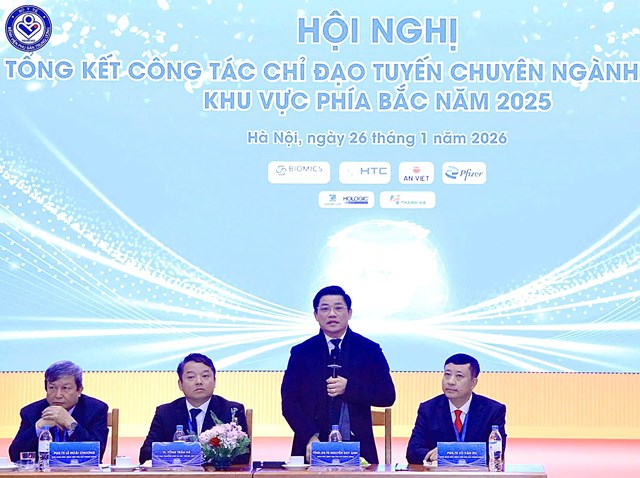 TTND.GS.TS Nguyễn Duy &Aacute;nh - Gi&aacute;m đốc Bệnh viện Phụ Sản Trung ương chia sẻ sau c&aacute;c chuy&ecirc;n đề được b&aacute;o c&aacute;o.