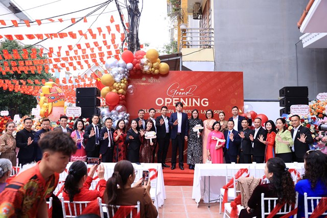 Sự kiện khai trương đ&aacute;nh dấu bước ph&aacute;t triển mới của hệ sinh th&aacute;i chăm s&oacute;c sức khỏe Plumeria Spa by Royal.