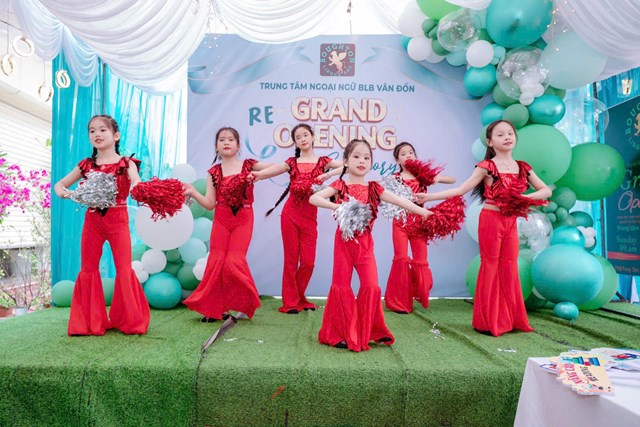 Khai trương Trung tâm Ngoại ngữ BLB tại Vân Đồn, Quảng Ninh - Ảnh 1