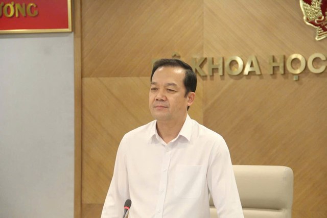 Thứ trưởng Phạm Đức Long ph&aacute;t biểu tại hội nghị