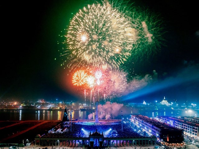 &ldquo;Countdown to Greatness&rdquo; với m&agrave;n tr&igrave;nh diễn ph&aacute;o hoa 180m mang tới th&agrave;nh phố Cảng một đại tiệc ch&agrave;o năm mới đẳng cấp v&agrave; đầy kh&aacute;c biệt &nbsp;
