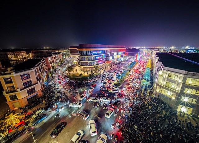 Vũ Y&ecirc;n chật k&iacute;n kh&aacute;ch mỗi dịp lễ, Tết hay sự kiện lớn &nbsp;