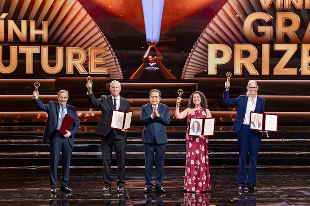 Nhiều c&ocirc;ng tr&igrave;nh được VinFuture vinh danh đ&atilde; tiếp tục được xướng t&ecirc;n tại c&aacute;c giải thưởng khoa học danh gi&aacute; h&agrave;ng đầu thế giới, trong đ&oacute; c&oacute; Giải Nobel. &nbsp;