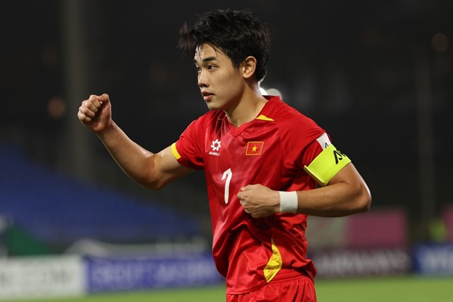 Đ&igrave;nh Bắc tỏa s&aacute;ng trong m&agrave;u &aacute;o U23 Việt Nam.