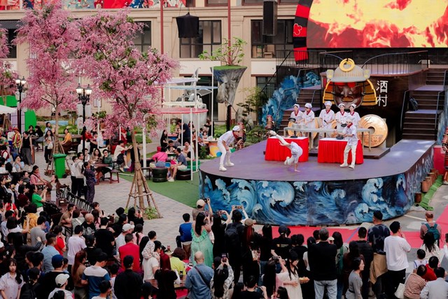 Những m&agrave;n tr&igrave;nh diễn đặc sắc khuấy động Ocean BBQ &amp; Brew Festival 2025 &nbsp;