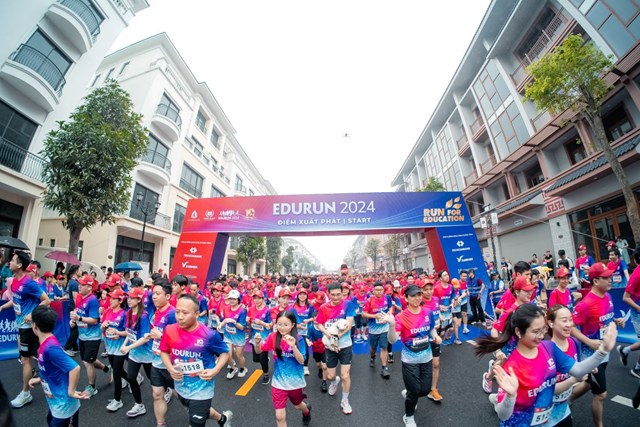 Đường chạy Edurun được thiết kế ph&ugrave; hợp với thiếu ni&ecirc;n, nhi đồng c&ugrave;ng c&aacute;c phụ huynh Vinschool &nbsp;