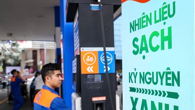 Người sử dụng xe cần lưu &yacute; g&igrave; khi chuyển sang xăng E10?