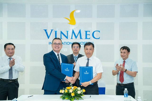 Sự kiện k&yacute; kết chuyển giao kỹ thuật gh&eacute;p thận mở th&ecirc;m cơ hội tiếp cận điều trị chuy&ecirc;n s&acirc;u cho người bệnh suy thận mạn ngay tại địa phương