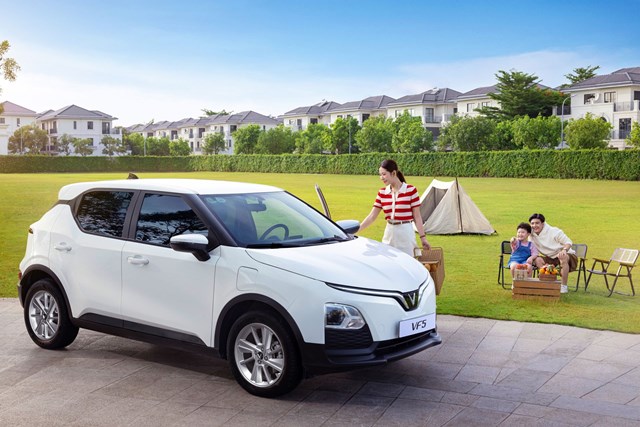 Kiến trúc sư sở hữu VinFast VF 5: Ngỡ ngàng vì đi “4 bánh” mà chi phí vận hành rẻ ngang xe máy - Ảnh 1