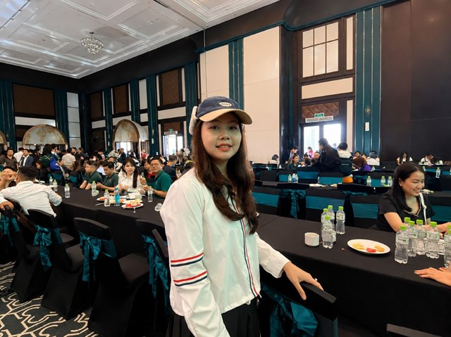 Chị Huyền Tr&acirc;m (phường T&acirc;n Sơn TP.HCM) quyết định chọn Vinhomes S&agrave;i G&ograve;n Park để vun đắp tổ ấm v&agrave; chuẩn bị h&agrave;nh trang tốt nhất cho tương lai của con. &nbsp;