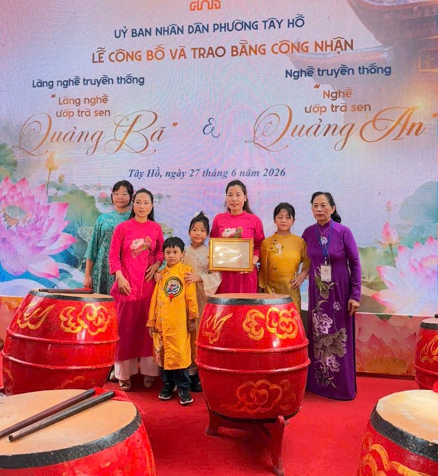 Nghề ướp tr&agrave; sen Quảng An được vinh danh l&agrave; Di sản văn h&oacute;a phi vật thể quốc gia
