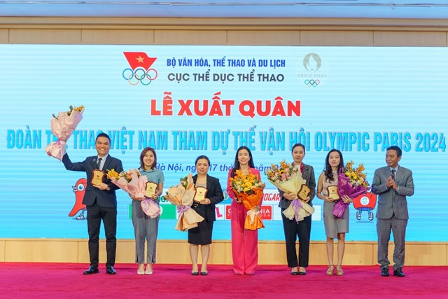 Nestlé MILO vinh dự nhận kỷ niệm chương từ Ủy ban Olympic Việt Nam tại Lễ xuất quân